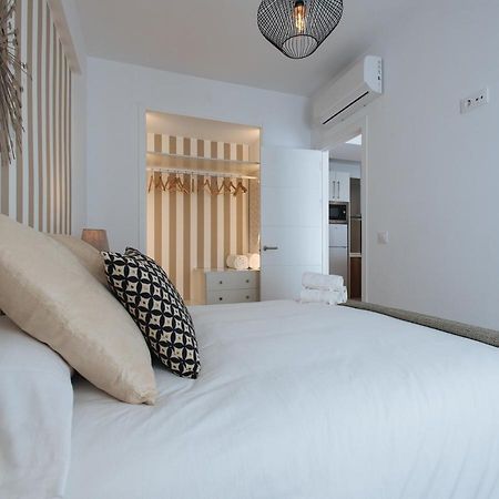 Azahares Suite Apartment Севілья Екстер'єр фото