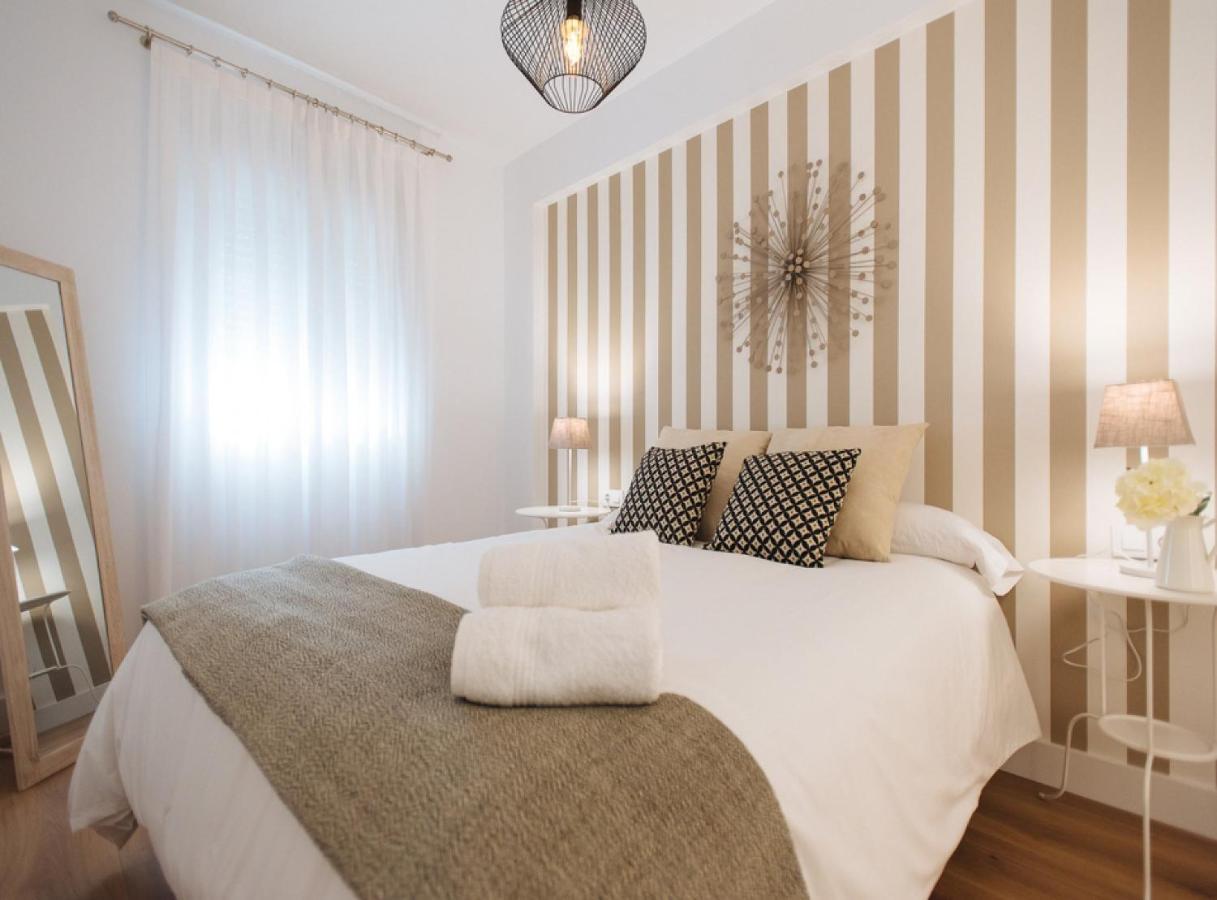Azahares Suite Apartment Севілья Екстер'єр фото