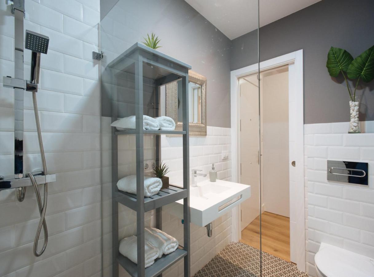 Azahares Suite Apartment Севілья Екстер'єр фото