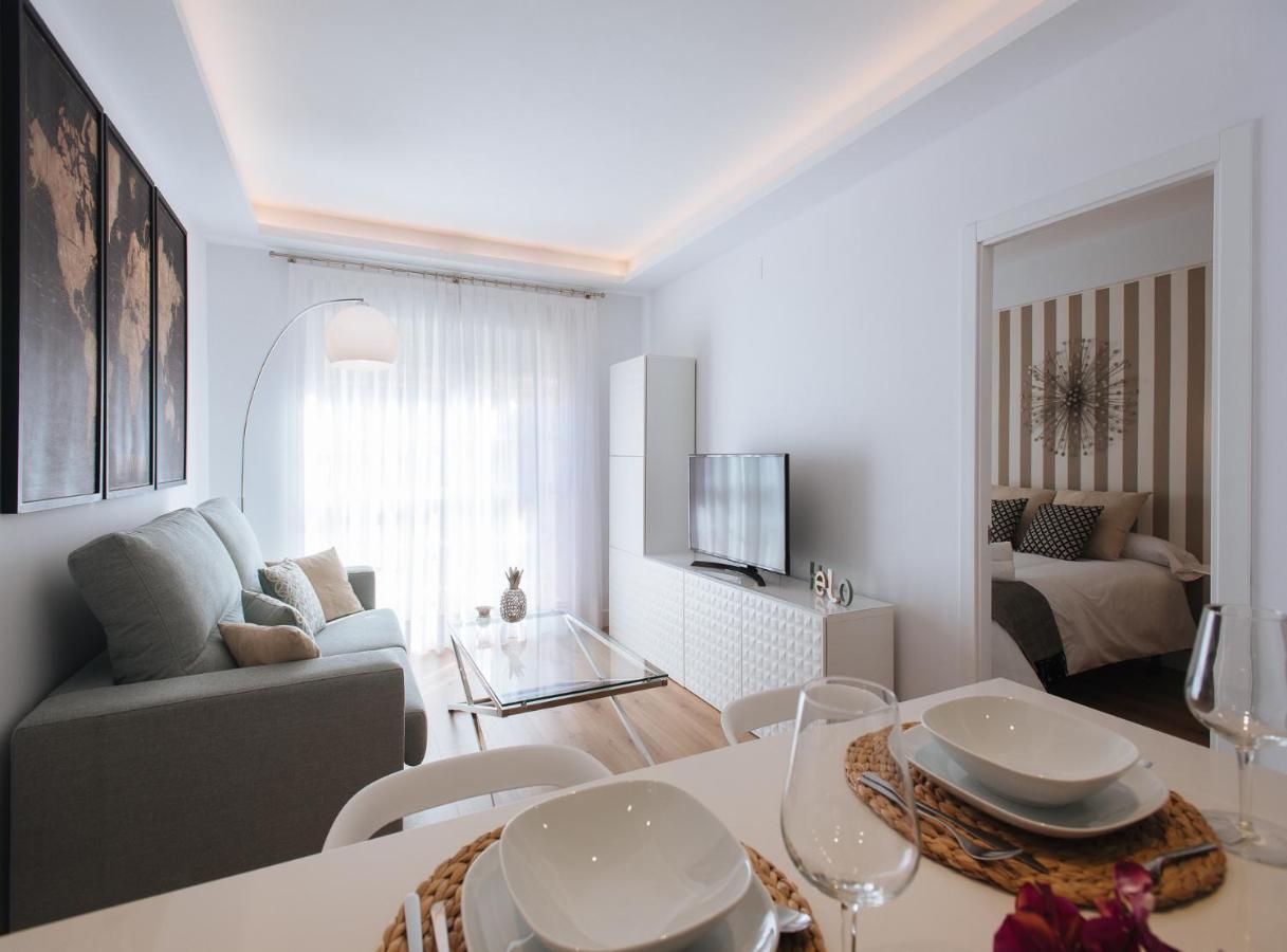 Azahares Suite Apartment Севілья Екстер'єр фото