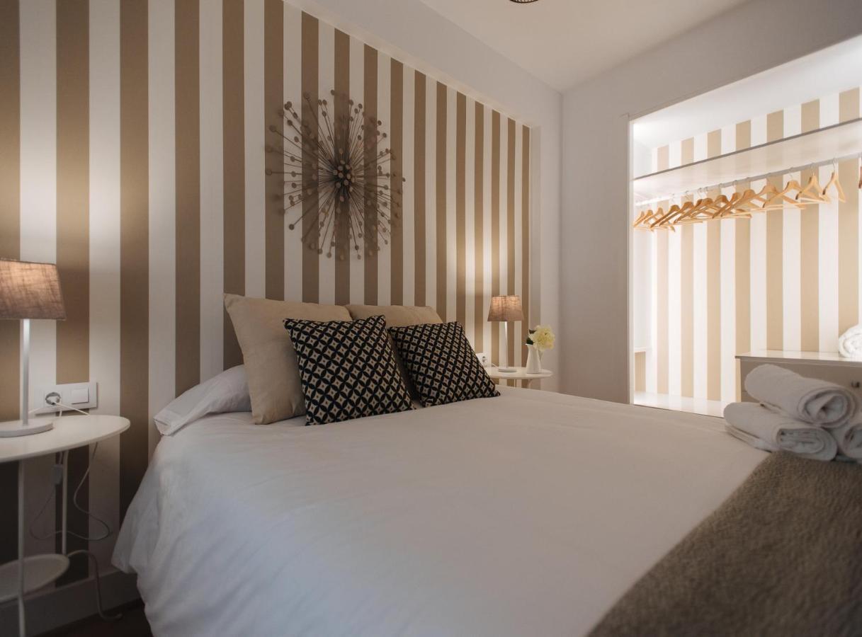 Azahares Suite Apartment Севілья Екстер'єр фото