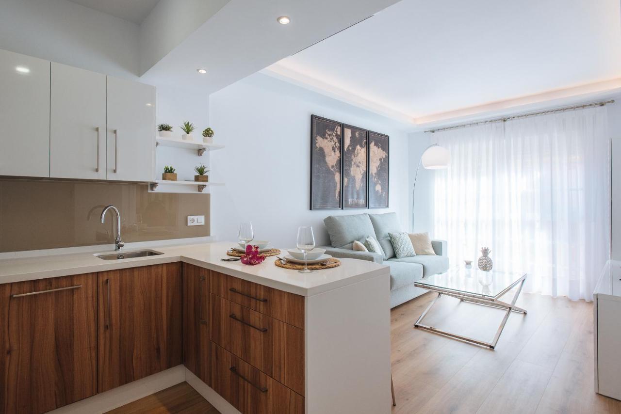Azahares Suite Apartment Севілья Екстер'єр фото